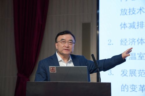 绿色低碳成中国经济增长新动能专家称要坚定能源转型(图2)