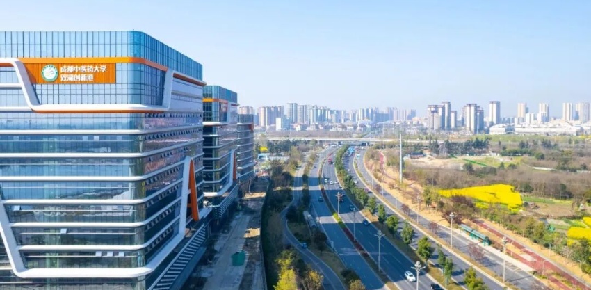 九游娱乐：“工业兴川”系列报道▏彭州市“十四五”工业蝶变：锚定制造强市书写县域高质量发展新篇(图3)