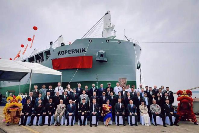 中波公司62万载重吨“哥白尼”轮正式命名(图1)