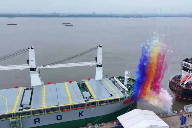 中波公司62万载重吨“哥白尼”轮正式命名(图4)